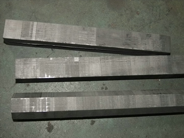 泰州晨虹數控雙弓砂線切割機切割的石墨模具