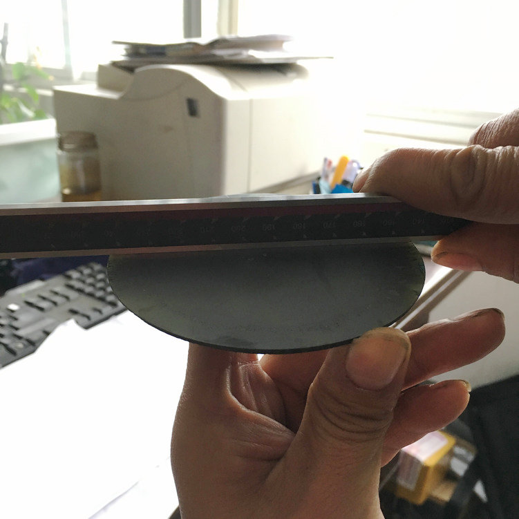 加工實例:泰州晨虹CHSX5620-XW數控金剛石線雙絲筒機床切割直徑100mm碳化硅效果